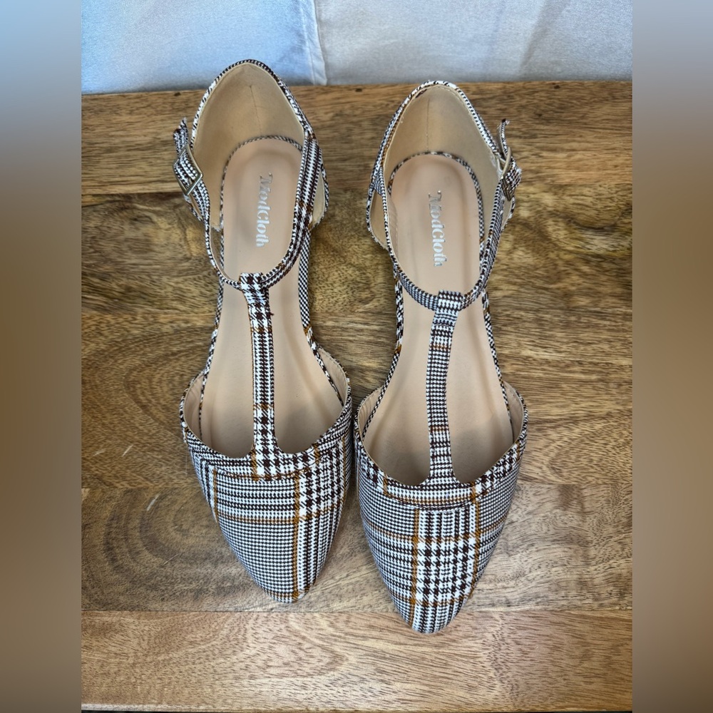 Modcloth Brown and Black plaid T-Strap Flats - Picture 2 of 11